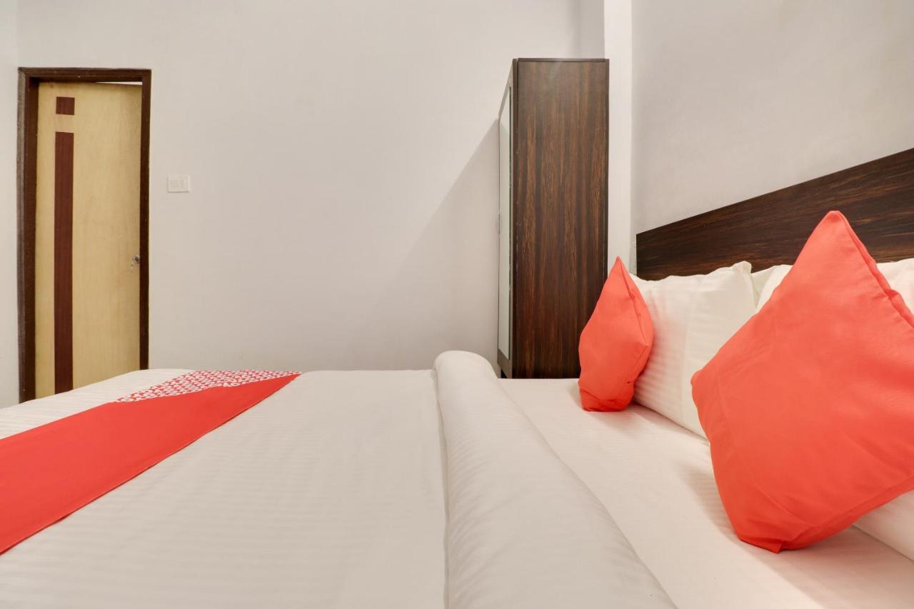 Hotel O The Velvet Chinhat Tiraha 外观 照片